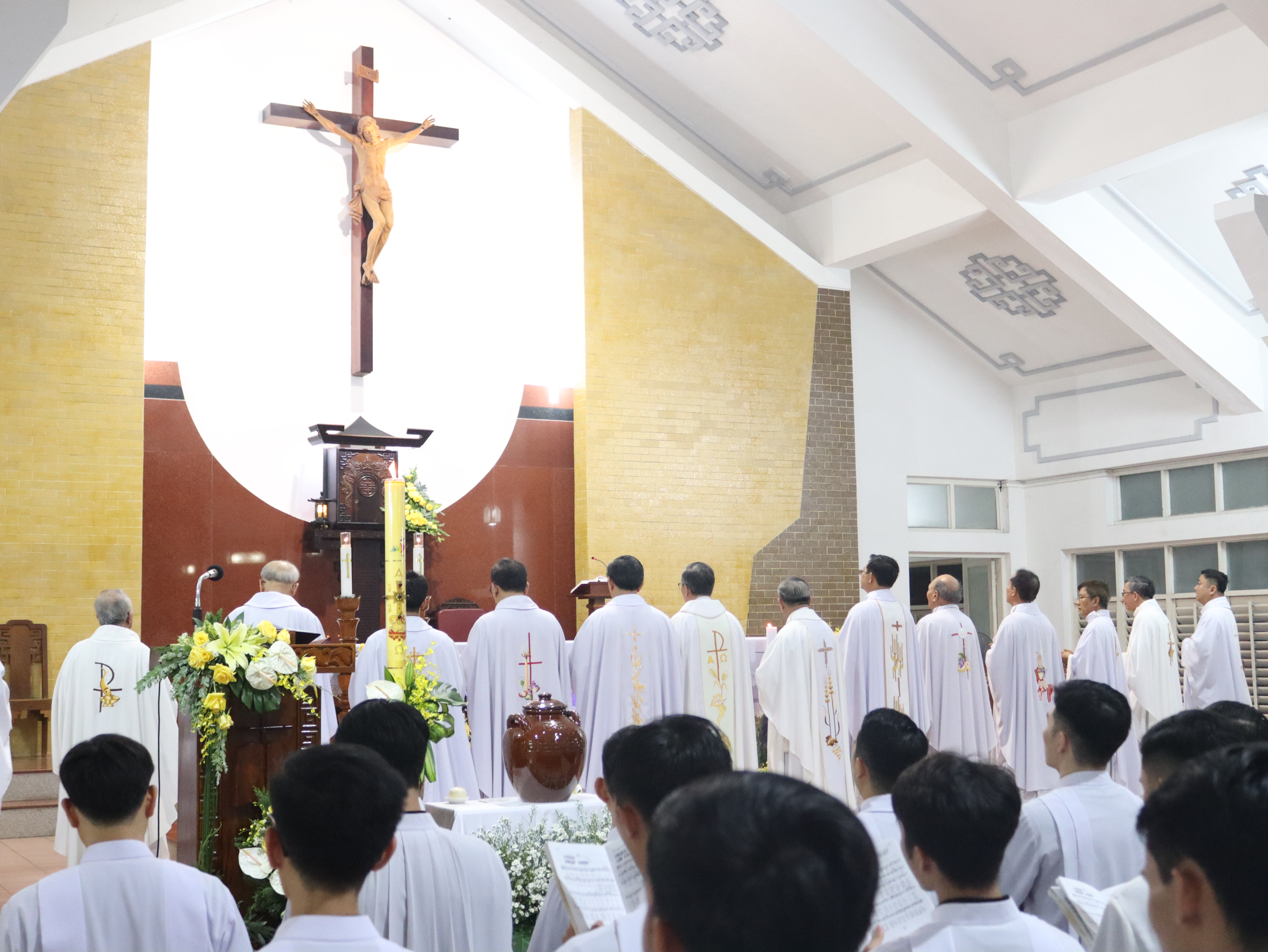 Album Ch&uacute;a Nhật Phục Sinh 2025